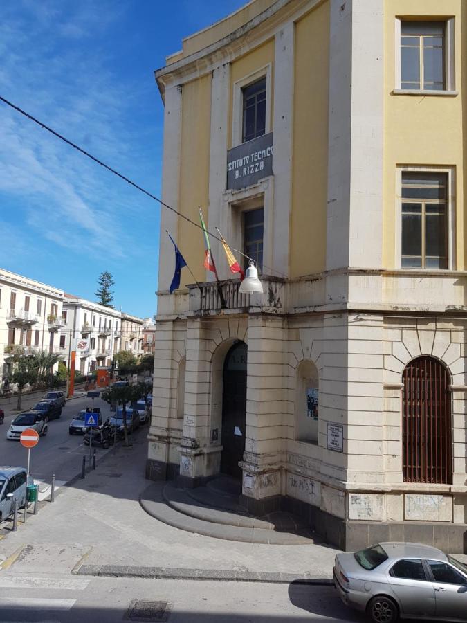 Casa Diaz Apartment Syracuse ภายนอก รูปภาพ